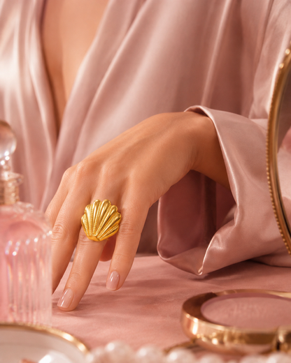 THE SHELL SOLD SECRETS