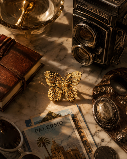 THE WINGS CAUGHT GOLD