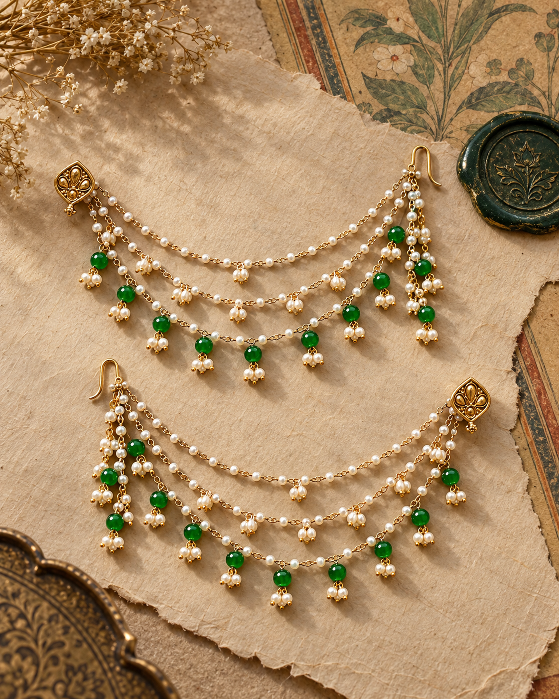 THE FOREST WORE PEARLS (EAR CHAIN)