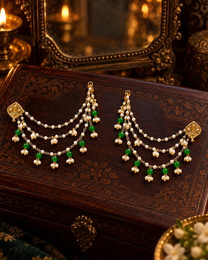 THE FOREST WORE PEARLS (EAR CHAIN)